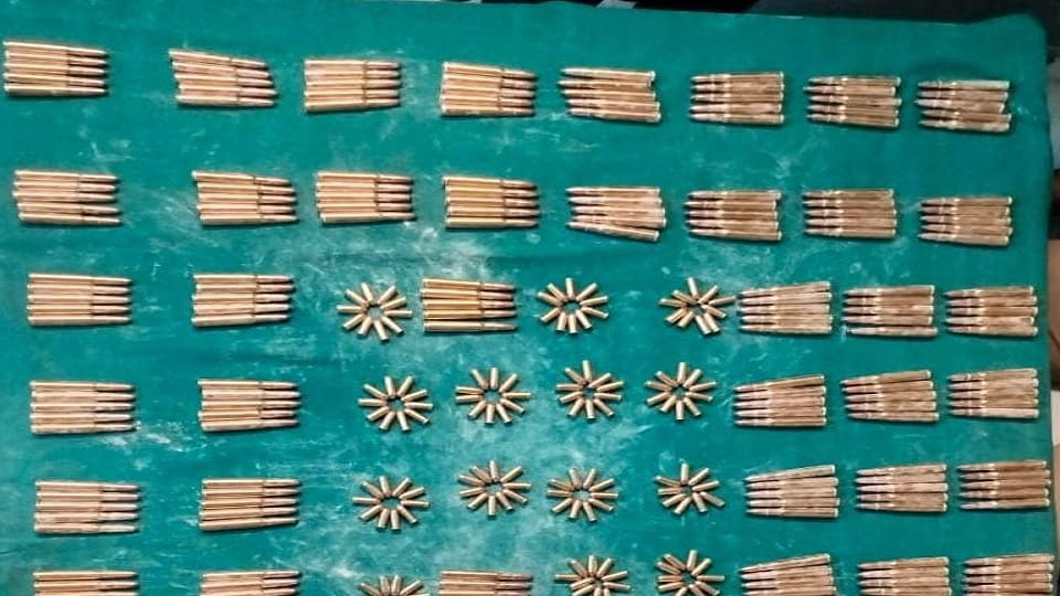 Ballia: Illegal arms network exposed, two smugglers arrested, were planning to go to Bihar by train