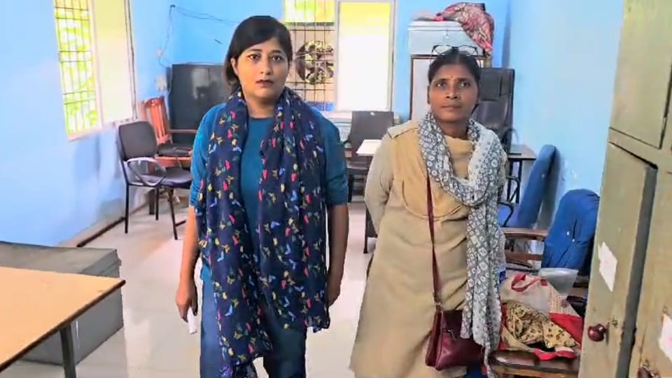 पुलिस की गिरफ्त में आरोपी