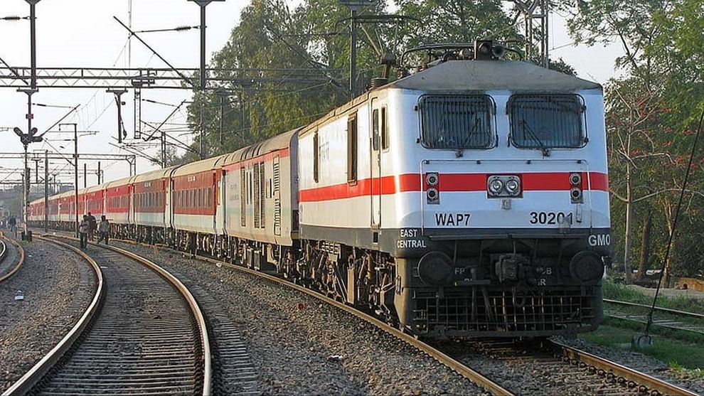 two brothers troubled by financial crisis committed suicide by jumping in front of train In Mathura