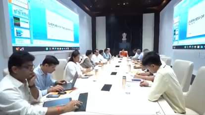 सीएम आतिशी की मंत्रियों संग बैठक