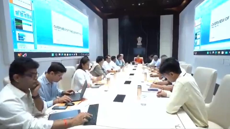 Chief Minister Atishi held a meeting with all the ministers