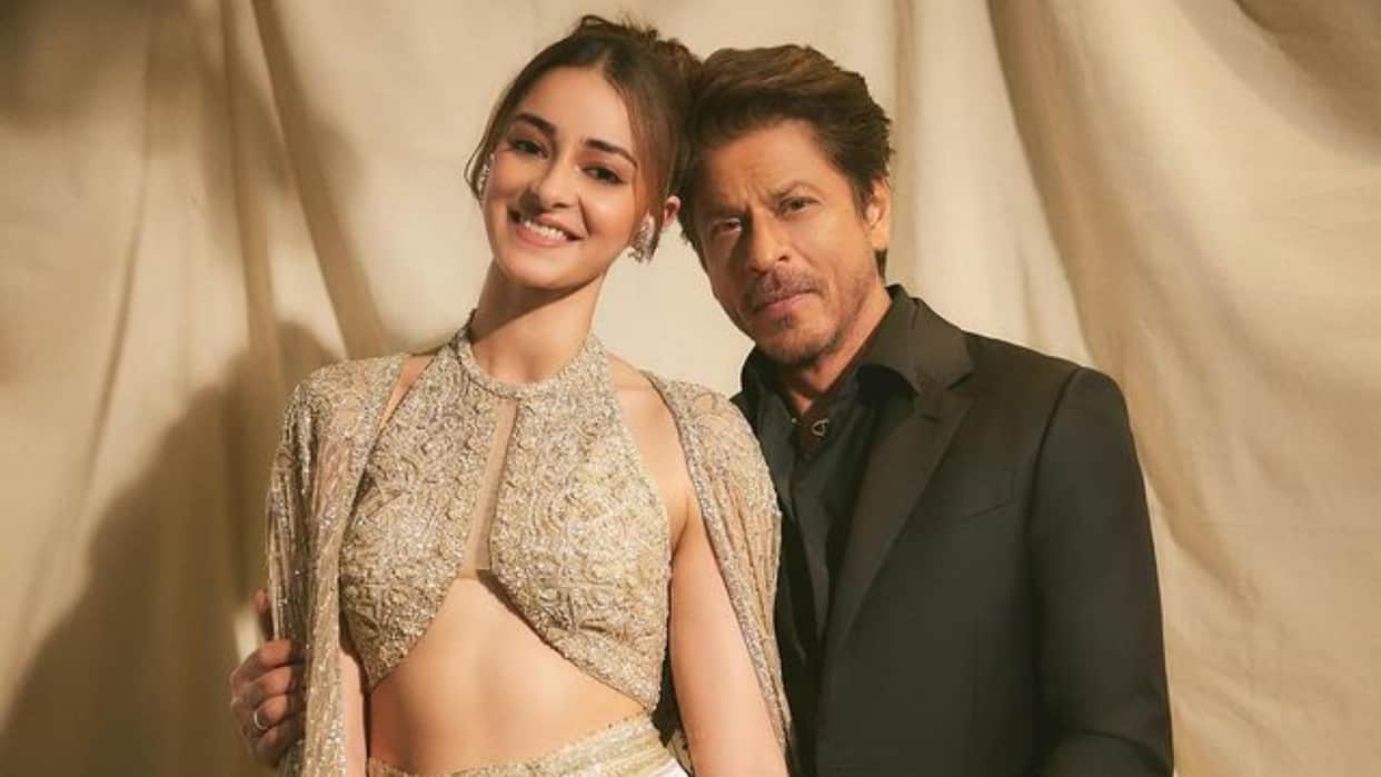 Ctrl actress Ananya panday shares photos with shah rukh khan calls him bestie read Details inside