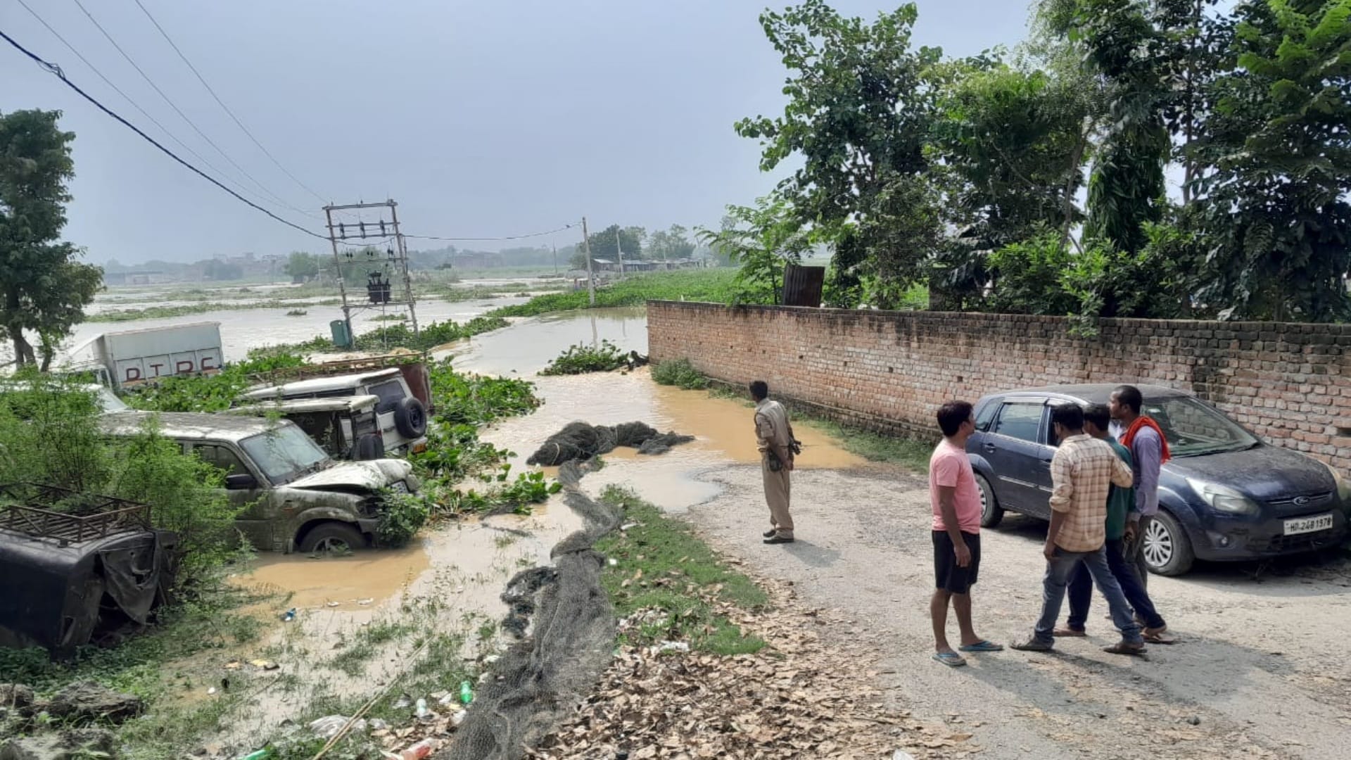 Bihar Flood: Flood wreaks havoc in Mahisi block of Saharsa 50 thousand people displaced normal life disrupted