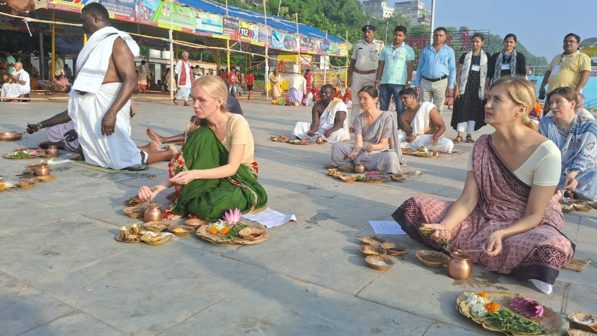 Bihar News: Pilgrims from six countries reached Gayaji Mokshadham, performed Pinddaan