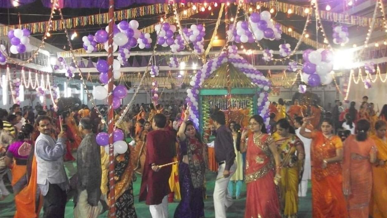 MP News: No entry for brothers in Bhopal's Garba pandals, Sanskruti Bachao Manch said - enter after performing