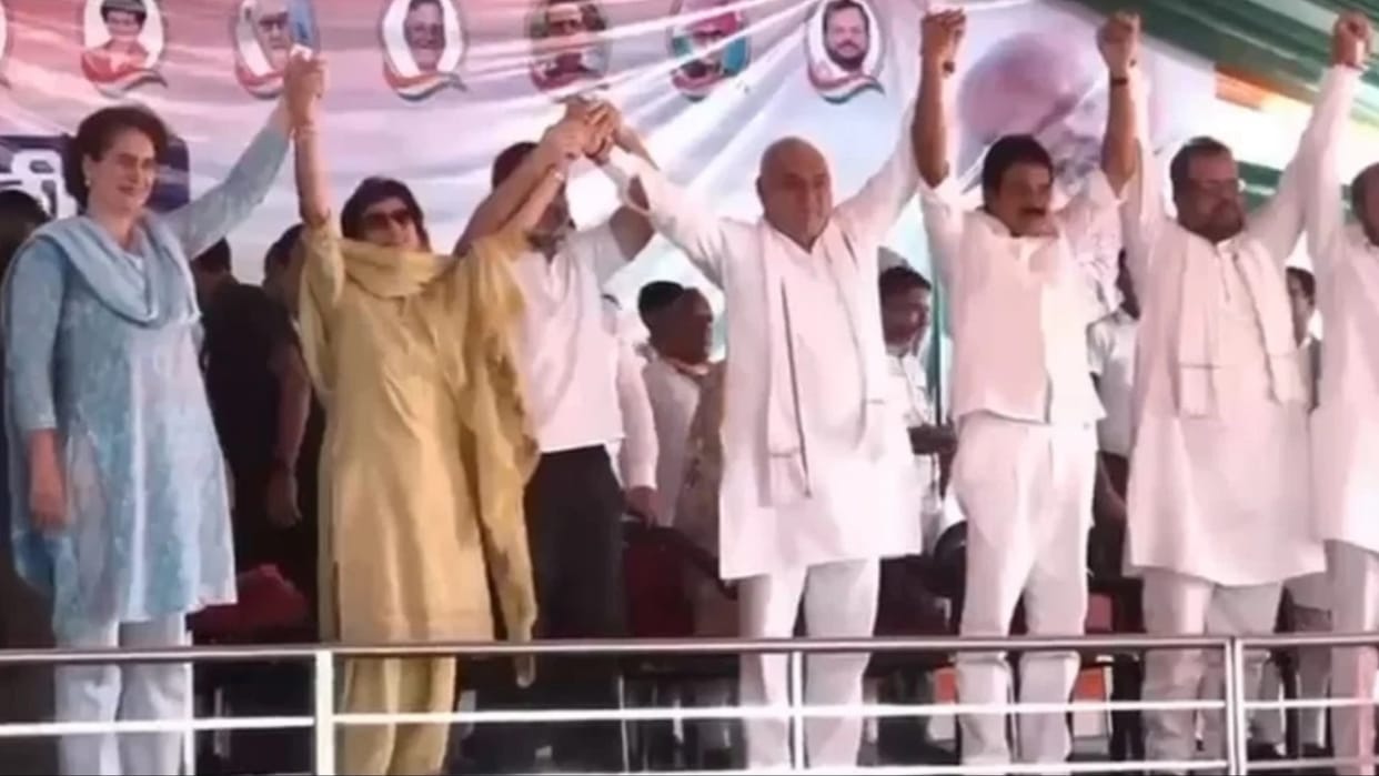 Haryana: Rahul Gandhi gave message of unity in the party from the stage, shook hands of Hooda and Selja