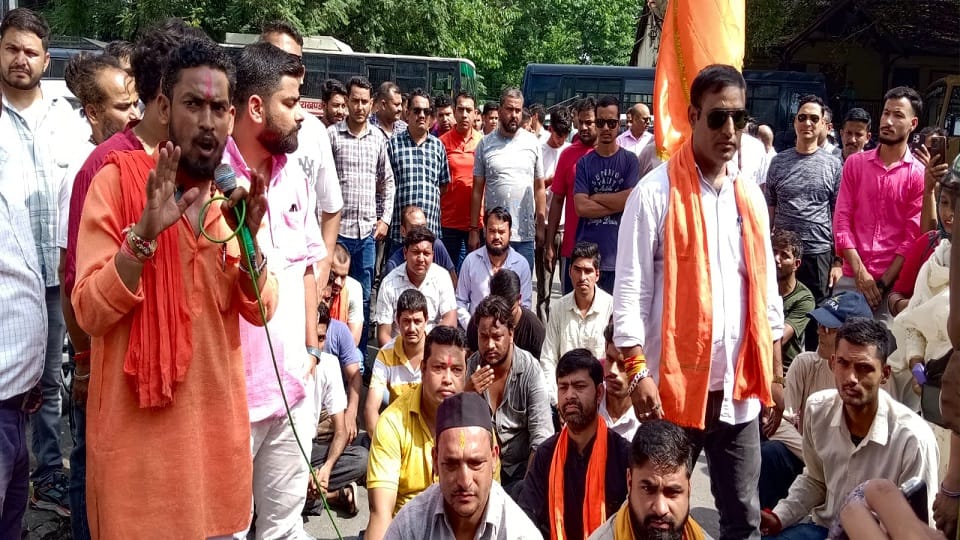 Case against 202 people in Chhadyal case Haldwani