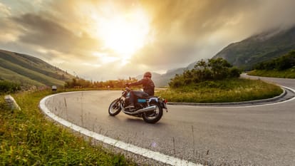 Bike Riding Tips What documents do I need to ride motorcycle in India