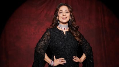 Juhi Chawla This actress of the 90s is the richest actress she is more interested in business than films