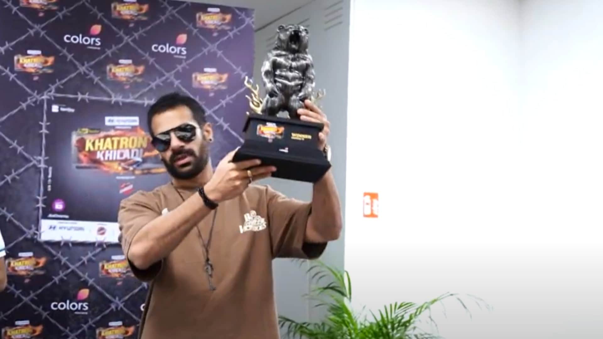 Asim Riaz angry at Khatron Ke Khiladi 14 winner Karan Veer Mehra Use of abusive words in latest post