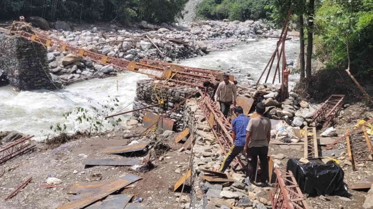 Kedarnath yatra route Work on pedestrian bypass started again in Sonprayag relief from landslide zone