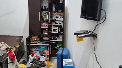 Baghpat: Women are not safe alone, three miscreants entered the teacher's house, took away cash and jewellery.