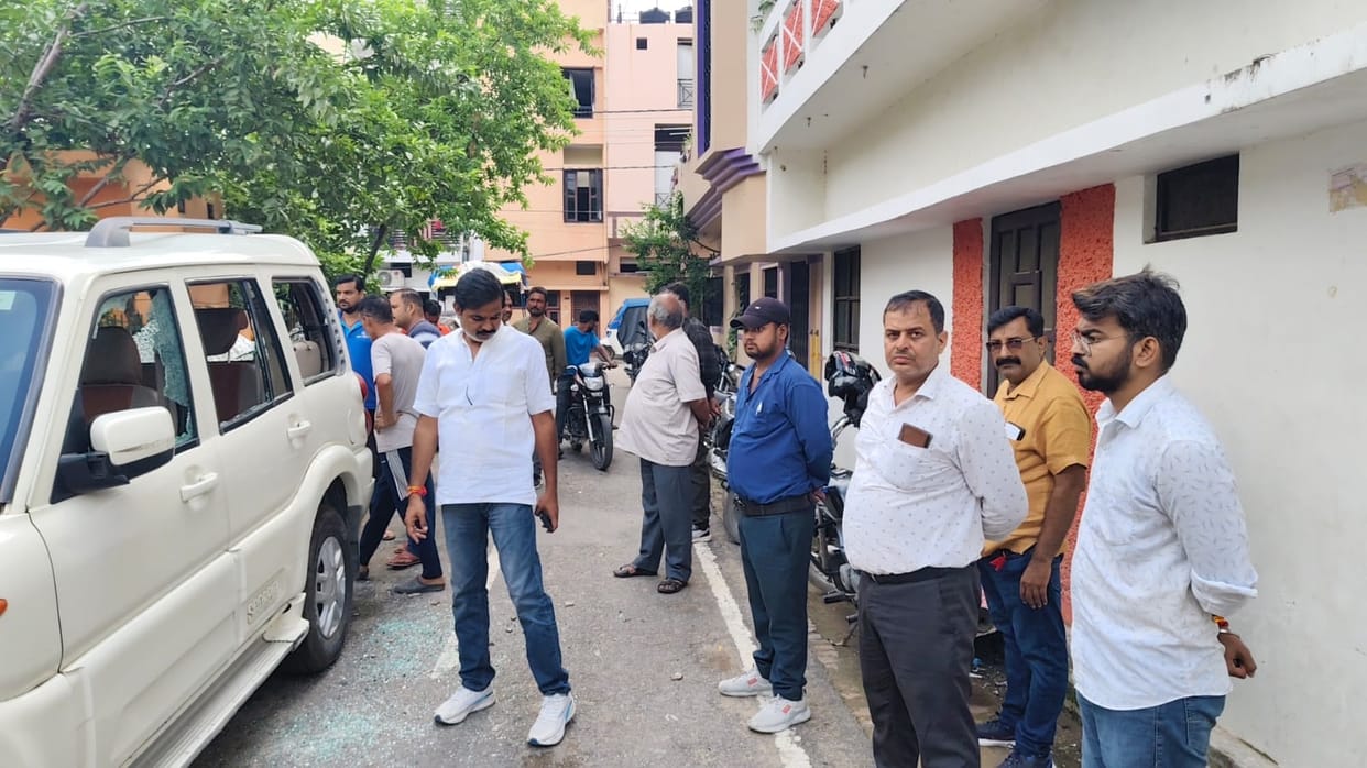 An attack on BJP corporator in Gomati Nagar in Lucknow.