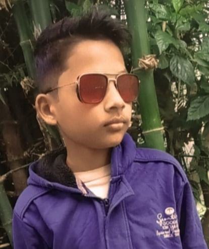 Ayodhya News: Teenager dies after getting buried under the debris of mud wall, chaos created due to extinguishing of the only lamp in the house Ayodhya News: Teenager dies after being buried under the debris of mud wall