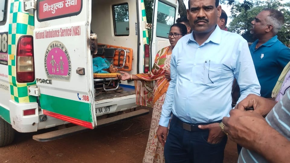 पितृ भोज खाकर बीमार हुए 72 लोग