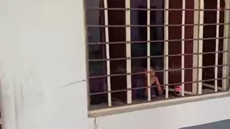 Negligence Of Teachers In Firozpur, Child Kept Sleeping In Class, School Locked – Amar Ujala Hindi News Live