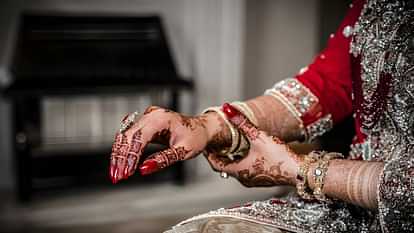 Husband broke his promise on Karva Chauth then wife reached police station