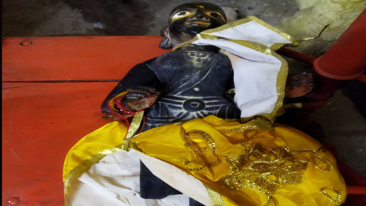 200 year old idols were vandalized inside a temple in Gorakhpur, arrested