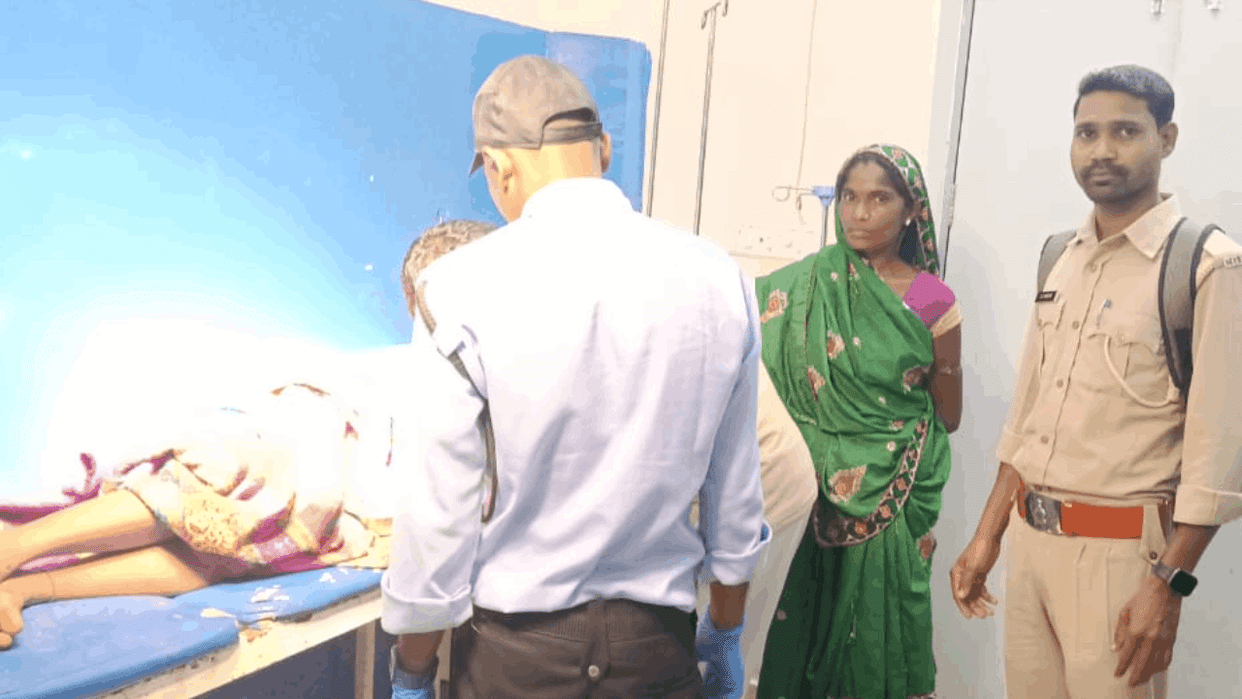 bear attacks a woman in jungle in Gaurela Pendra Marwahi