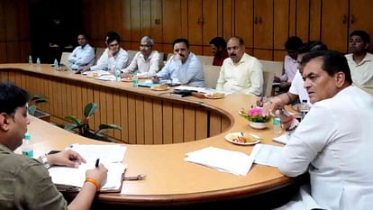 Uttarakhand: प्रदेश में गरीबों के आशियाने के लिए शुरू करेगा सर्वे आवास विभाग, समीक्षा बैठक में दिए गए निर्देश Housing department will start survey for housing of poor people in the state Uttarakhand News in hindi