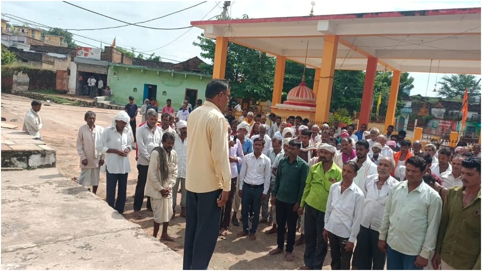 MP News: Ban on drinking and selling of liquor in former Chief Minister Uma Bharti village Duda in Tikamgarh