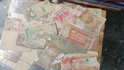 Hair dresser kept notes and coins of 90 countries along with memories of Mahatma Gandhi