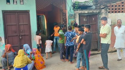 Meerut: murder of a young man by firing bullets, four children saved their lives by hiding under the table