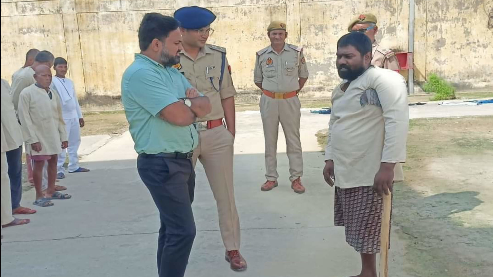 DM, SP and District Judge inspected the jail in Sant Kabirnagar