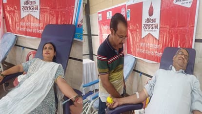 Amar Ujala Foundation blood donation camp organized in Mathura people donated blood in large numbers