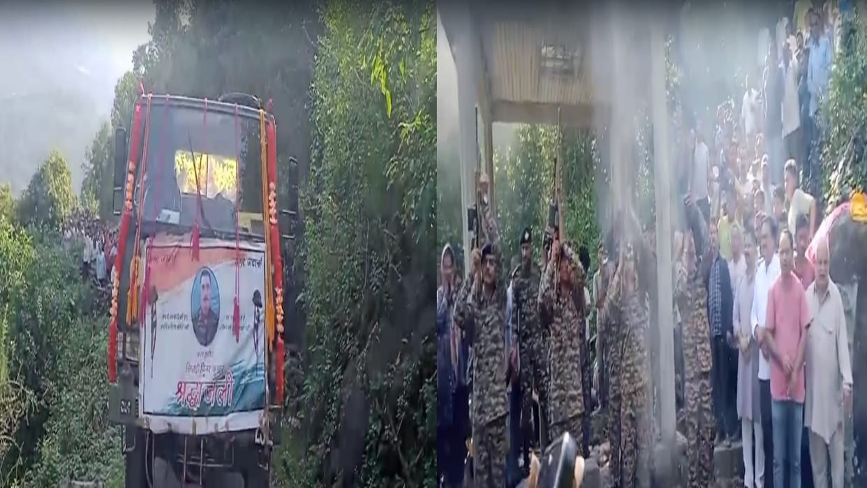 Soldier Vinay's funeral was held with military honors, people gathered for the last glimpse