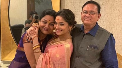 Ankita Lokhande expressed her love by sharing pictures of father and mother vandana lokhande gave loving rep