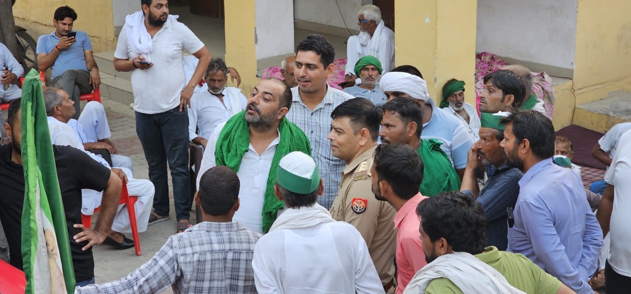 BKU Protest: Farmers protest continues on the sixth day, women played dholak and did kirtan in police station
