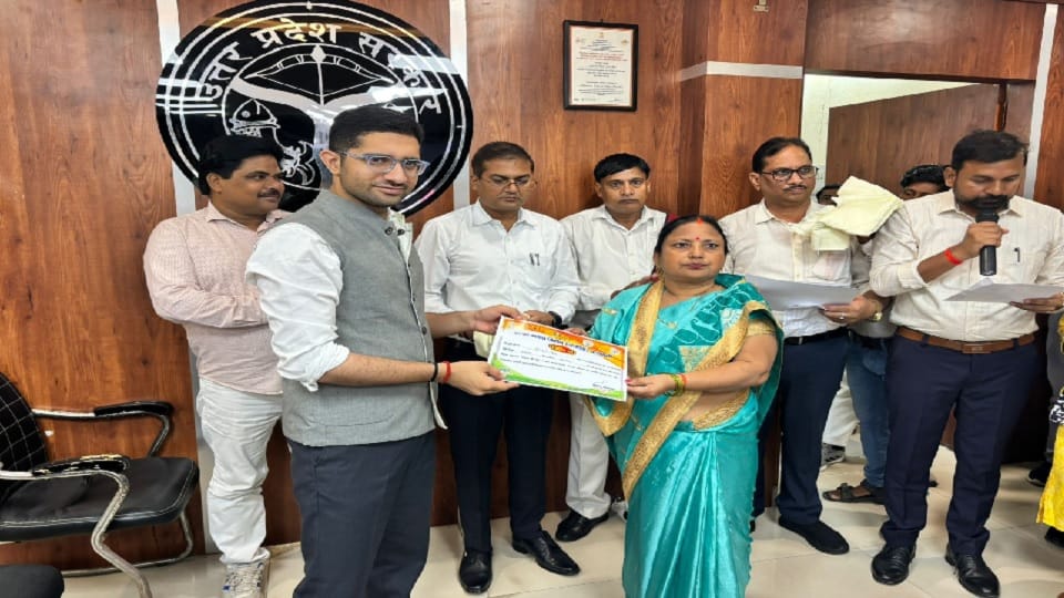 Gandhi Jayanti was celebrated as Clean India Day, program organized at district level