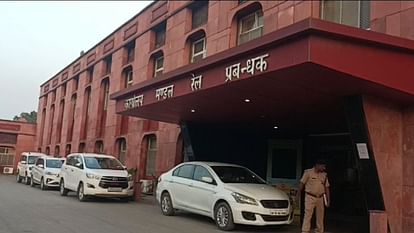 Railway DEN Satyam Kumar Singh arrested in CBI raid know about Black money