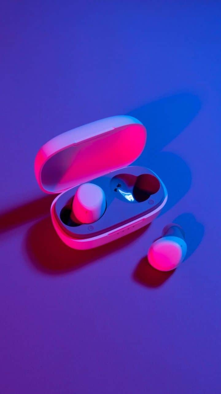 Headphones vs Earphones vs Earbuds: Which One Should You Buy? Audio Guide