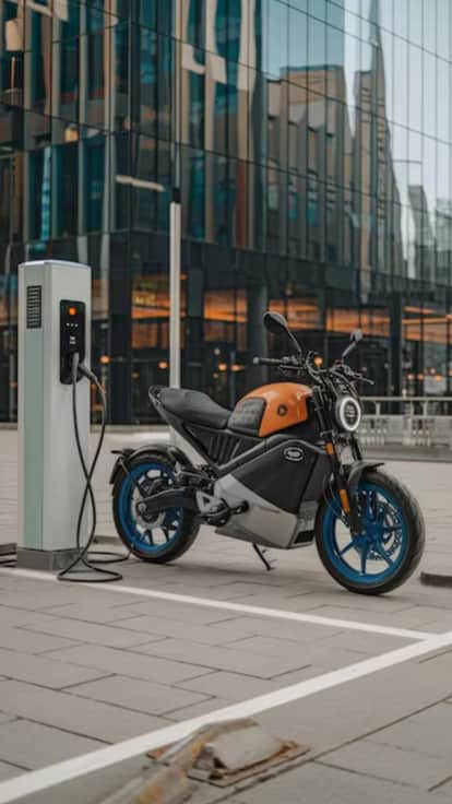 Planning to Buy an Electric Motorcycle in 2026? Here Are 5 Things You Must Consider