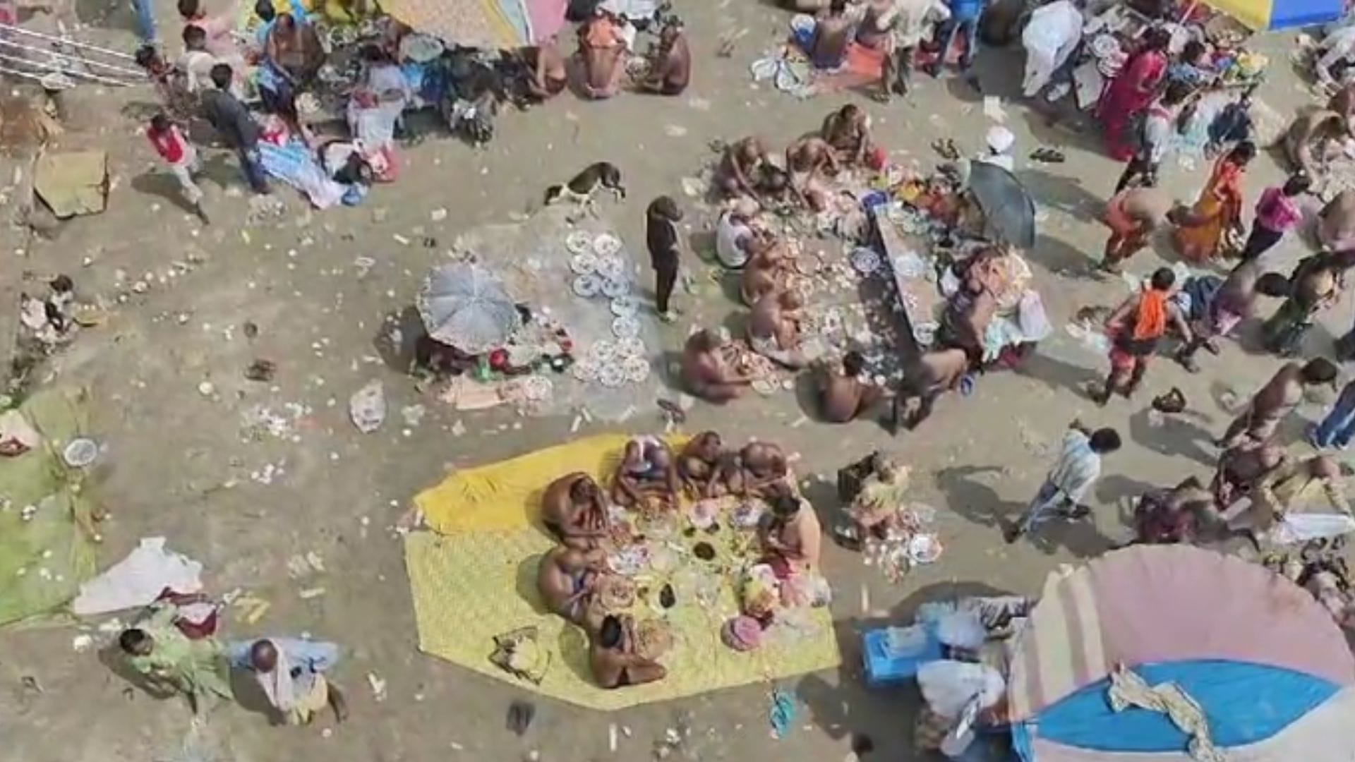 Pitru Paksha Amavasya crowd of devotees on Ganga and ponds in Kashi for Pind daan