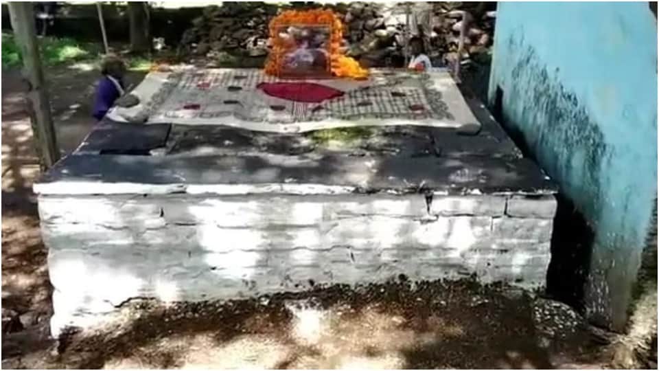 Gandhi Jayanti: Mahatma Gandhi came to Anantpura village of Sagar in 1933