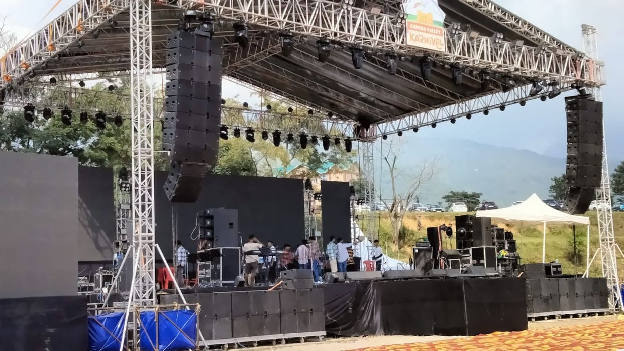Kangra Valley Carnival 2024 Artist gets electric shock on carnival stage before Satinder Sartaj star night