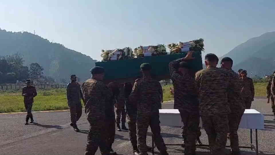 Uttarakhand News Missing Soldiers Dead Body reached Hometown Chamoli After 56 years Photo