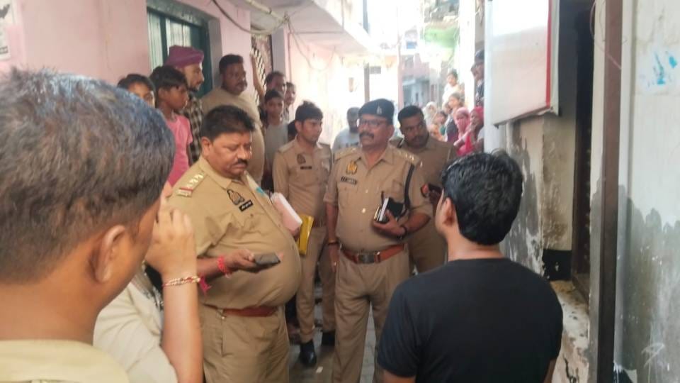 young man committed suicide In Mainpuri when wife went to her maternal home after quarrel