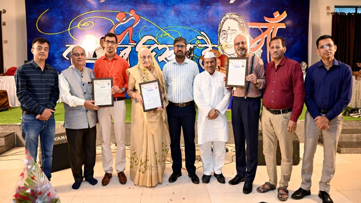 Khandwa On birthday of 83-year-old mother three generations of family together decided to donate their bodies
