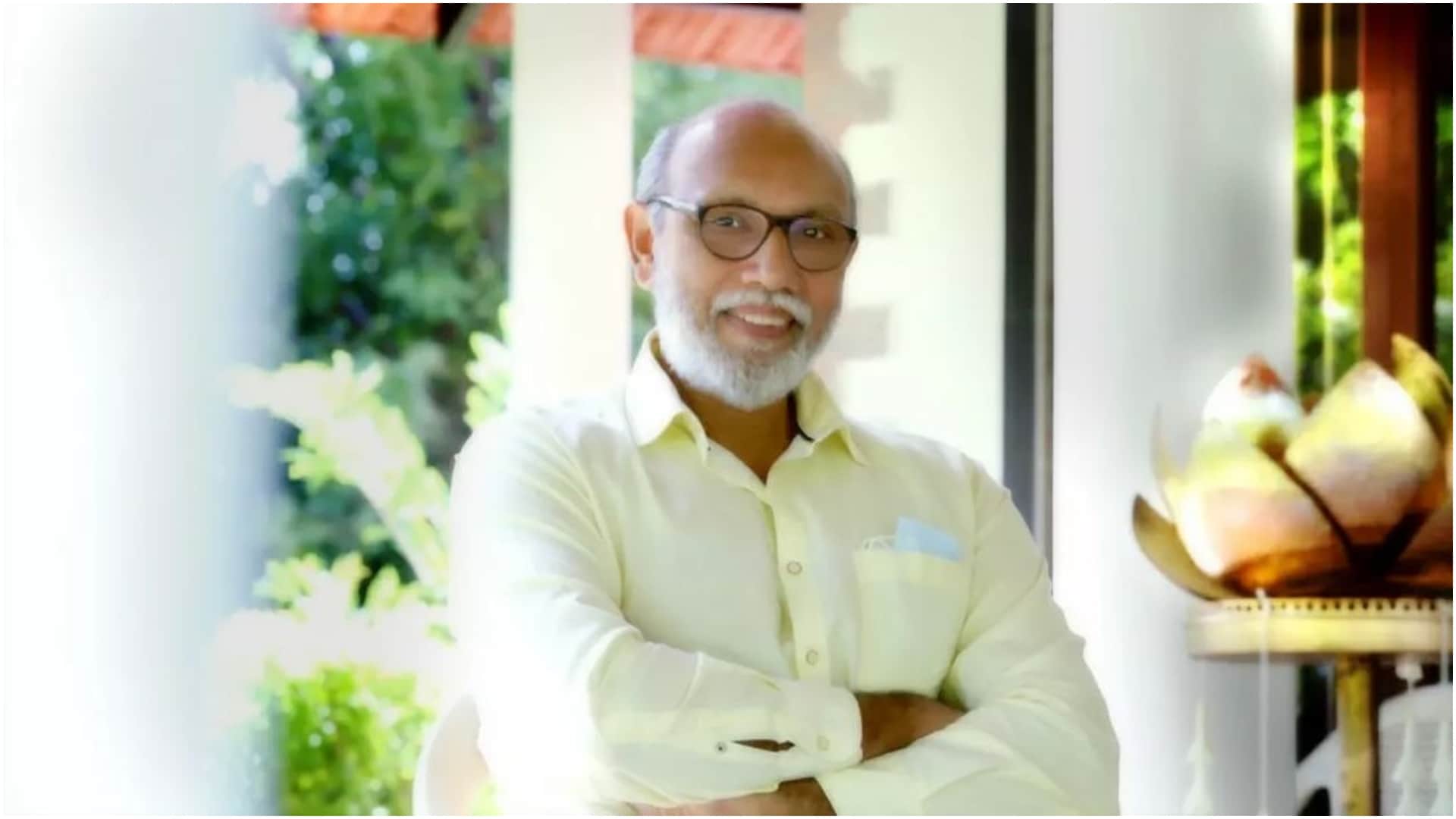 Sikandar Actor Salman Khan Special Way of Introducing Sathyaraj with Salim Khan