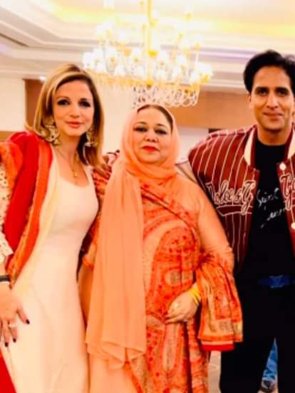 सुजैन खान-अर्सलान गोनी