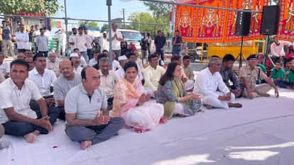 विधायक व कलेक्टर डाबी रही मौजूद