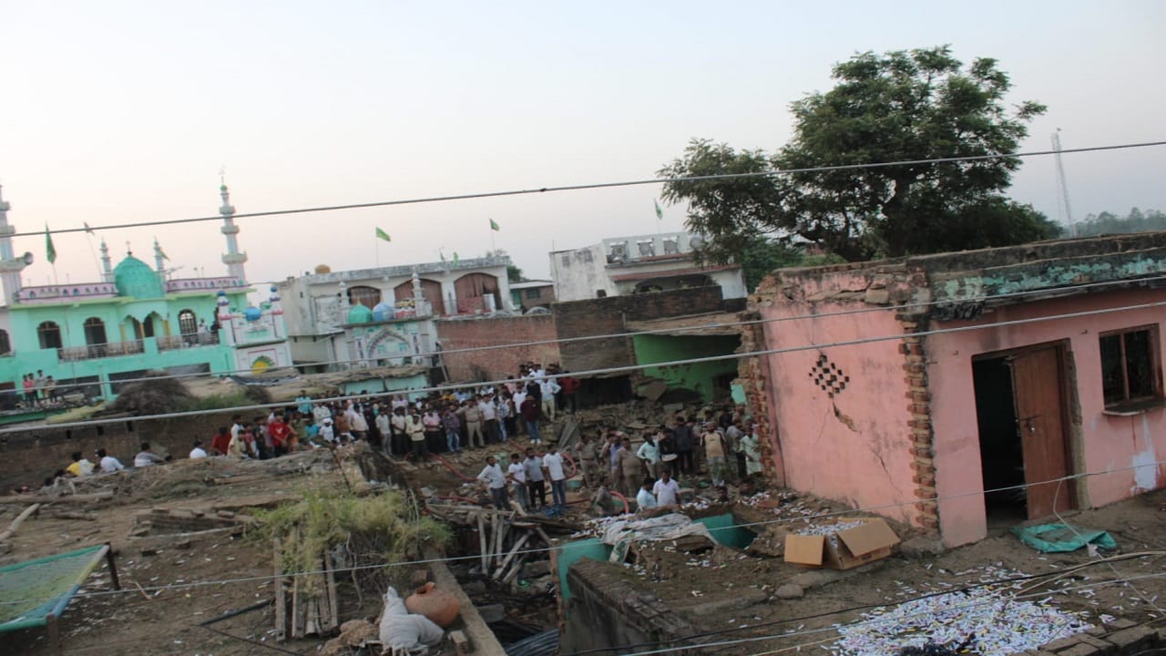 Bareilly explosion case Child hand found on the roof body parts scattered on the spot