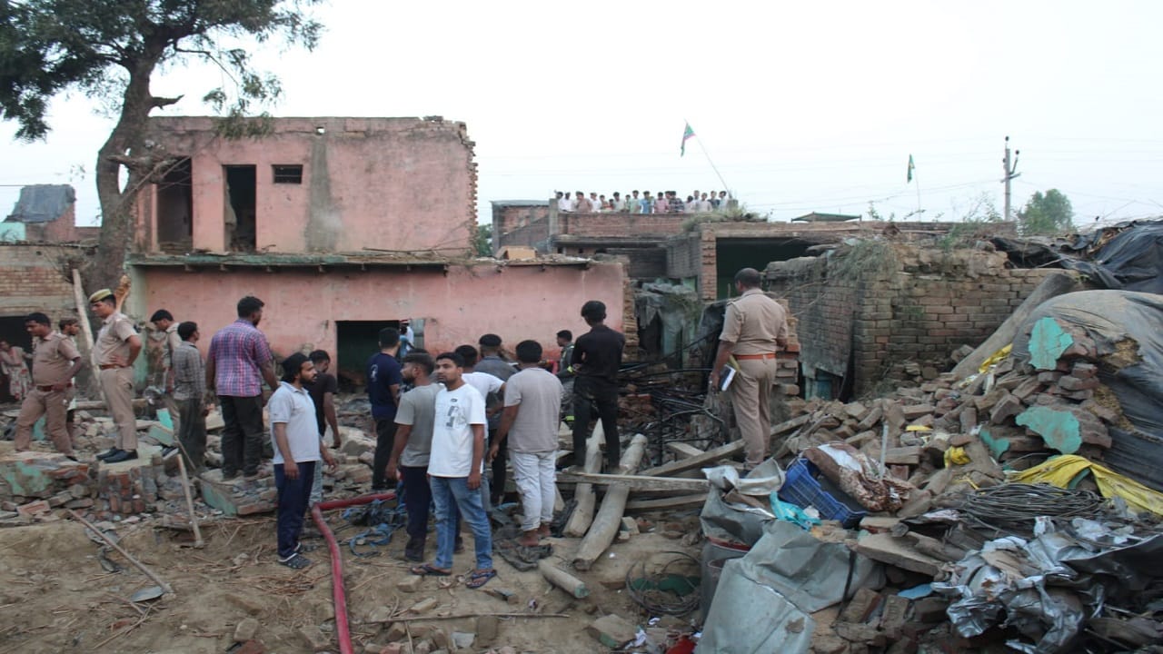 Bareilly Blast Explosion in illegal firecracker factory Five houses razed to ground 5 people died see photos