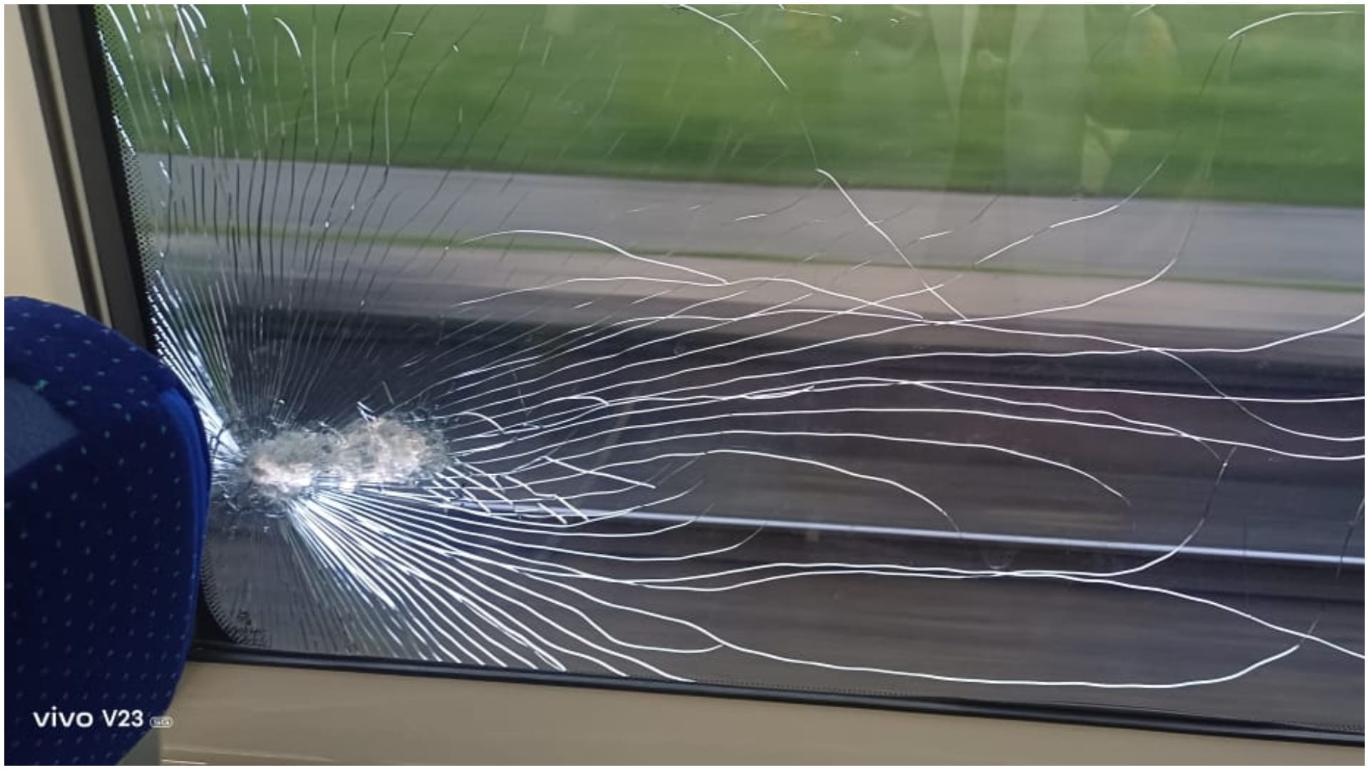 Bihar News : Stone pelting on Patna-Tatanagar Vande Bharat Express Gaya news bihar police RPF Railway Police