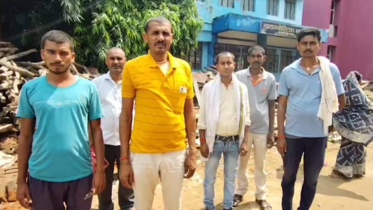 Bihar News young man died after being struck by electricity in Sarsol village of Aurangabad