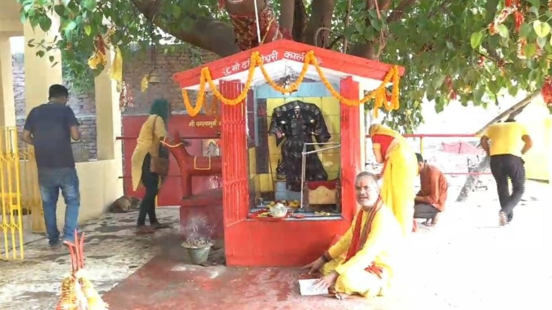 Shardiya Navratri Maa Baglamukhi Pitambari Siddhapeeth is famous for Tantra Sadhna in Muzaffarpur
